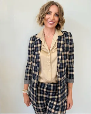 Naomi Sleeveless Button Down Blouse